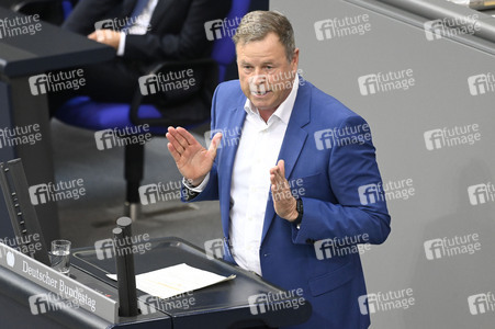 214. Sitzung des Deutschen Bundestages in Berlin