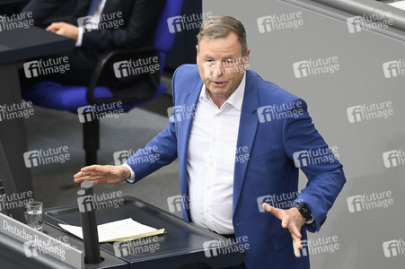 214. Sitzung des Deutschen Bundestages in Berlin