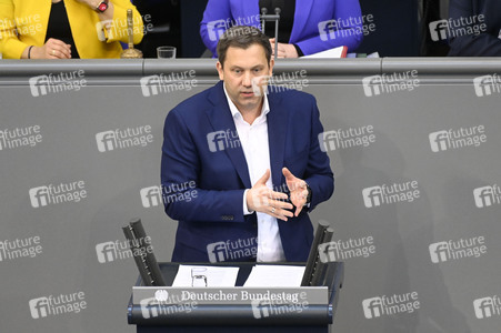 214. Sitzung des Deutschen Bundestages in Berlin