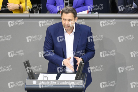 214. Sitzung des Deutschen Bundestages in Berlin