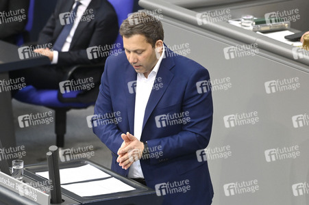 214. Sitzung des Deutschen Bundestages in Berlin