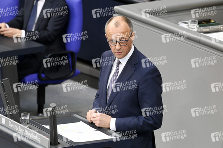 214. Sitzung des Deutschen Bundestages in Berlin