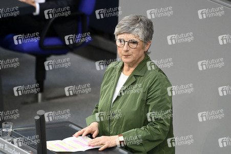 214. Sitzung des Deutschen Bundestages in Berlin