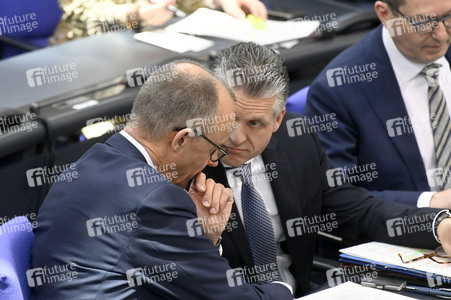 214. Sitzung des Deutschen Bundestages in Berlin