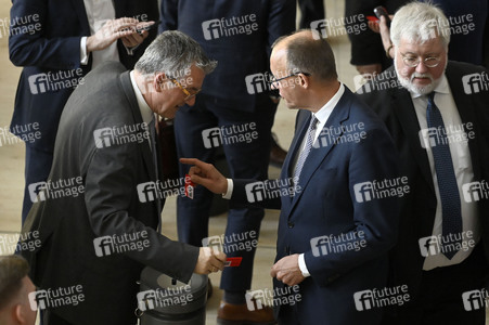 214. Sitzung des Deutschen Bundestages in Berlin