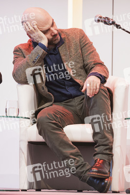 Roberto Saviano und Barbara Auer auf der lit.Cologne 2025 in Köln