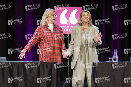 Annette Frier und Maren Kroymann auf der lit.Cologne 2025 in Köln
