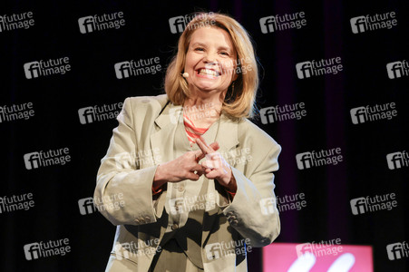 Annette Frier und Maren Kroymann auf der lit.Cologne 2025 in Köln