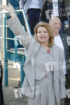 Ehrung zu 20 Jahre lit.Cologne-Lesungen am Tanzbrunnen in Köln