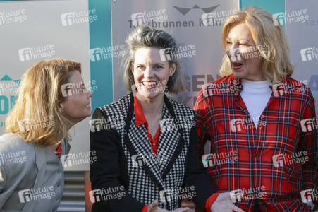 Ehrung zu 20 Jahre lit.Cologne-Lesungen am Tanzbrunnen in Köln