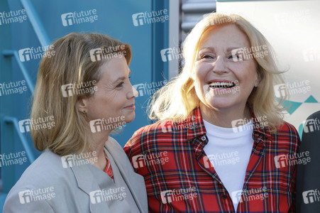 Ehrung zu 20 Jahre lit.Cologne-Lesungen am Tanzbrunnen in Köln