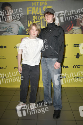 Filmpremiere 'Mit der Faust in die Welt schlagen' in Berlin