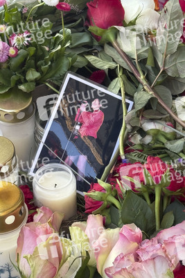 Gedenken an AnNa R. am Theater des Westens in Berlin