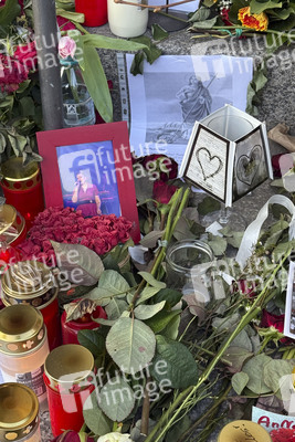 Gedenken an AnNa R. am Theater des Westens in Berlin