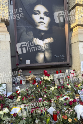 Gedenken an AnNa R. am Theater des Westens in Berlin