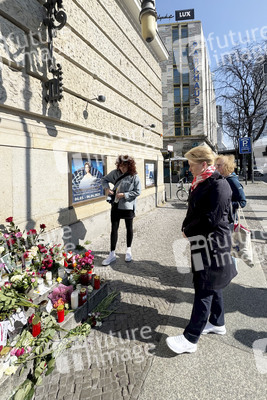 Gedenken an AnNa R. am Theater des Westens in Berlin