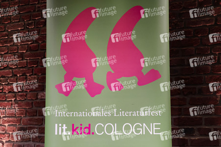 Anna Thalbach und Nellie Thalbach auf der lit.kid.Cologne 2025 i