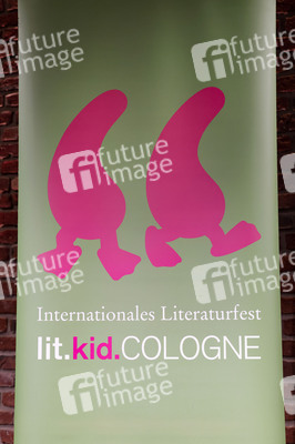 Anna Thalbach und Nellie Thalbach auf der lit.kid.Cologne 2025 i