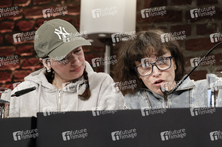 Anna Thalbach und Nellie Thalbach auf der lit.kid.Cologne 2025 in Köln