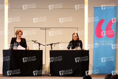 Luise Wolfram und Jasna Fritzi Bauer auf der lit.Cologne 2025 in Köln