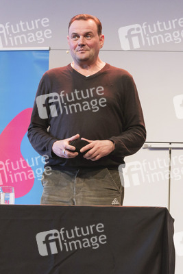 Devid Striesow und Paul Ingendaay  auf der lit.Cologne 2025 in Köln