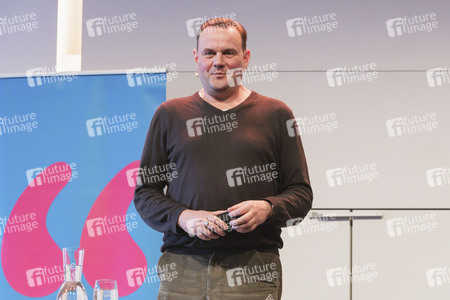 Devid Striesow und Paul Ingendaay  auf der lit.Cologne 2025 in Köln