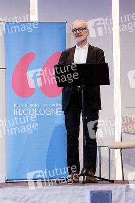 Devid Striesow und Paul Ingendaay  auf der lit.Cologne 2025 in Köln