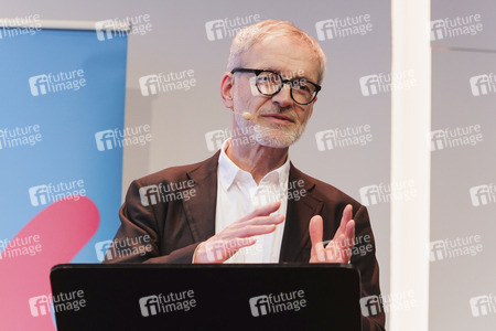 Devid Striesow und Paul Ingendaay  auf der lit.Cologne 2025 in Köln