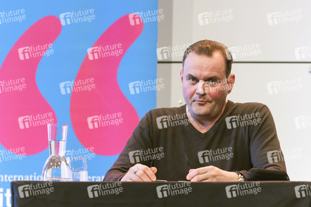 Devid Striesow und Paul Ingendaay  auf der lit.Cologne 2025 in Köln