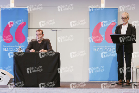 Devid Striesow und Paul Ingendaay  auf der lit.Cologne 2025 in Köln