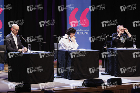 Samuel Finzi, Nina Kunzendorf und Jakob Hein auf der lit.Cologne 2025 in Köln
