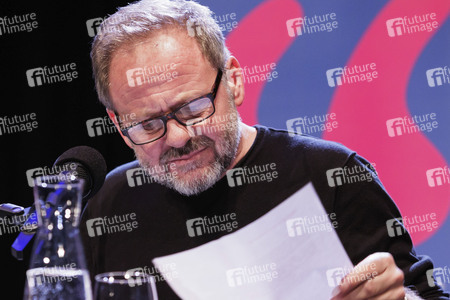 Samuel Finzi, Nina Kunzendorf und Jakob Hein auf der lit.Cologne 2025 in Köln