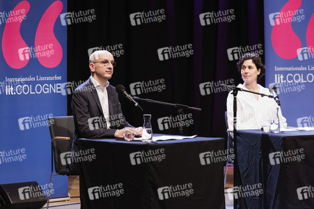 Samuel Finzi, Nina Kunzendorf und Jakob Hein auf der lit.Cologne 2025 in Köln