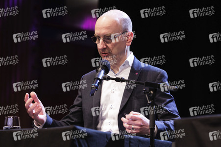 Samuel Finzi, Nina Kunzendorf und Jakob Hein auf der lit.Cologne 2025 in Köln