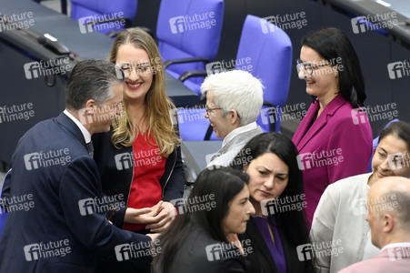 Konstituierende Sitzung des 21. Deutschen Bundestages in Berlin