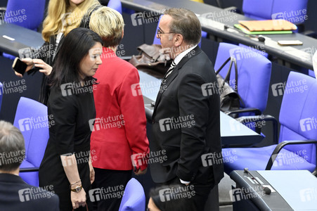 Konstituierende Sitzung des 21. Deutschen Bundestages in Berlin