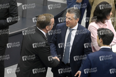 Konstituierende Sitzung des 21. Deutschen Bundestages in Berlin