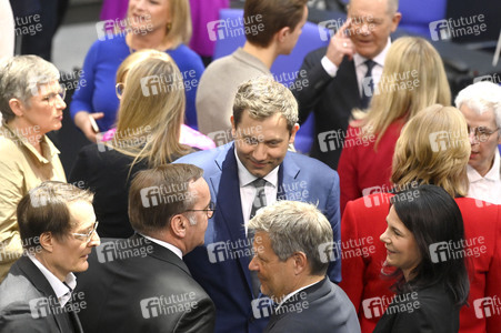 Konstituierende Sitzung des 21. Deutschen Bundestages in Berlin