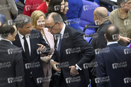 Konstituierende Sitzung des 21. Deutschen Bundestages in Berlin