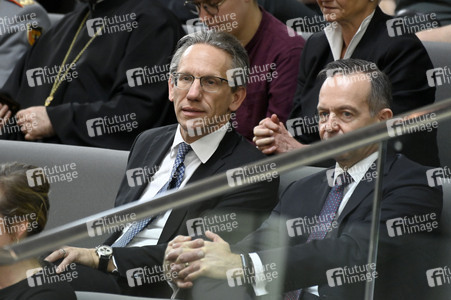 Konstituierende Sitzung des 21. Deutschen Bundestages in Berlin