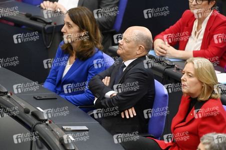 Konstituierende Sitzung des 21. Deutschen Bundestages in Berlin