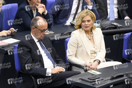 Konstituierende Sitzung des 21. Deutschen Bundestages in Berlin