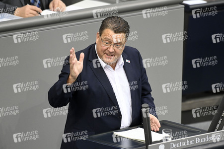 Konstituierende Sitzung des 21. Deutschen Bundestages in Berlin