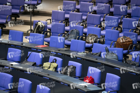 Konstituierende Sitzung des 21. Deutschen Bundestages in Berlin