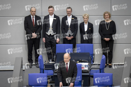 Konstituierende Sitzung des 21. Deutschen Bundestages in Berlin