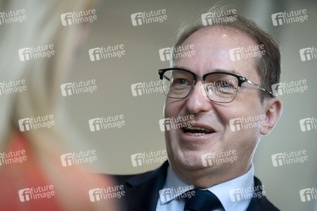 Konstituierende Sitzung des 21. Deutschen Bundestages in Berlin