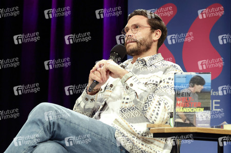 Fabian Köster und Jonas Hector auf der lit.Cologne 2025 in Köln