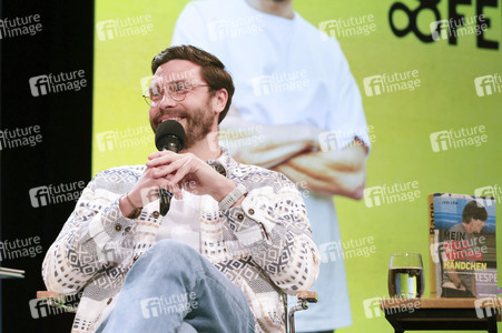 Fabian Köster und Jonas Hector auf der lit.Cologne 2025 in Köln