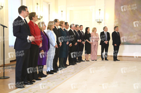 Entlassung der Bundesregierung durch den Bundespräsidenten in Berlin