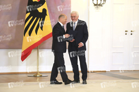 Entlassung der Bundesregierung durch den Bundespräsidenten in Berlin